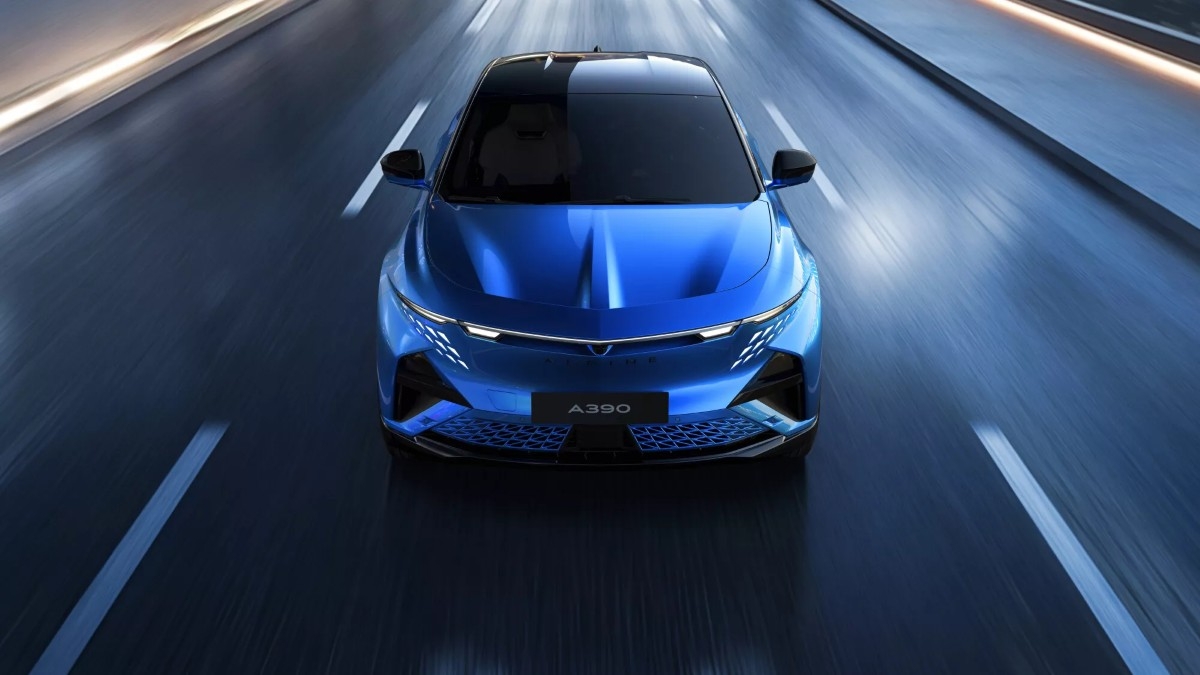 Alpine A390: Duša Alpine u sportskom fastback vozilu