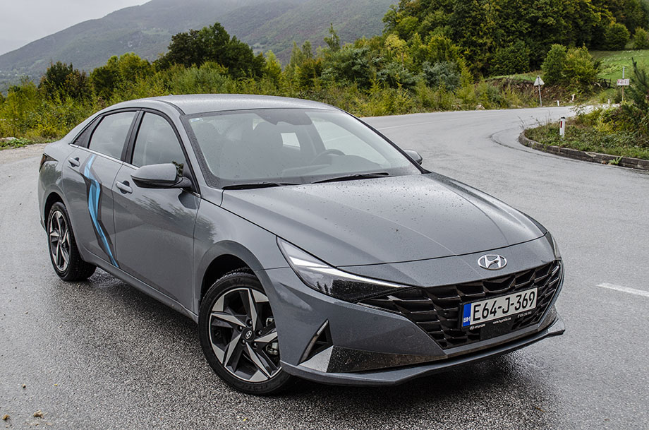 TEST: HYUNDAI ELANTRA 1.6 MPi 6M/T – Premium plus
